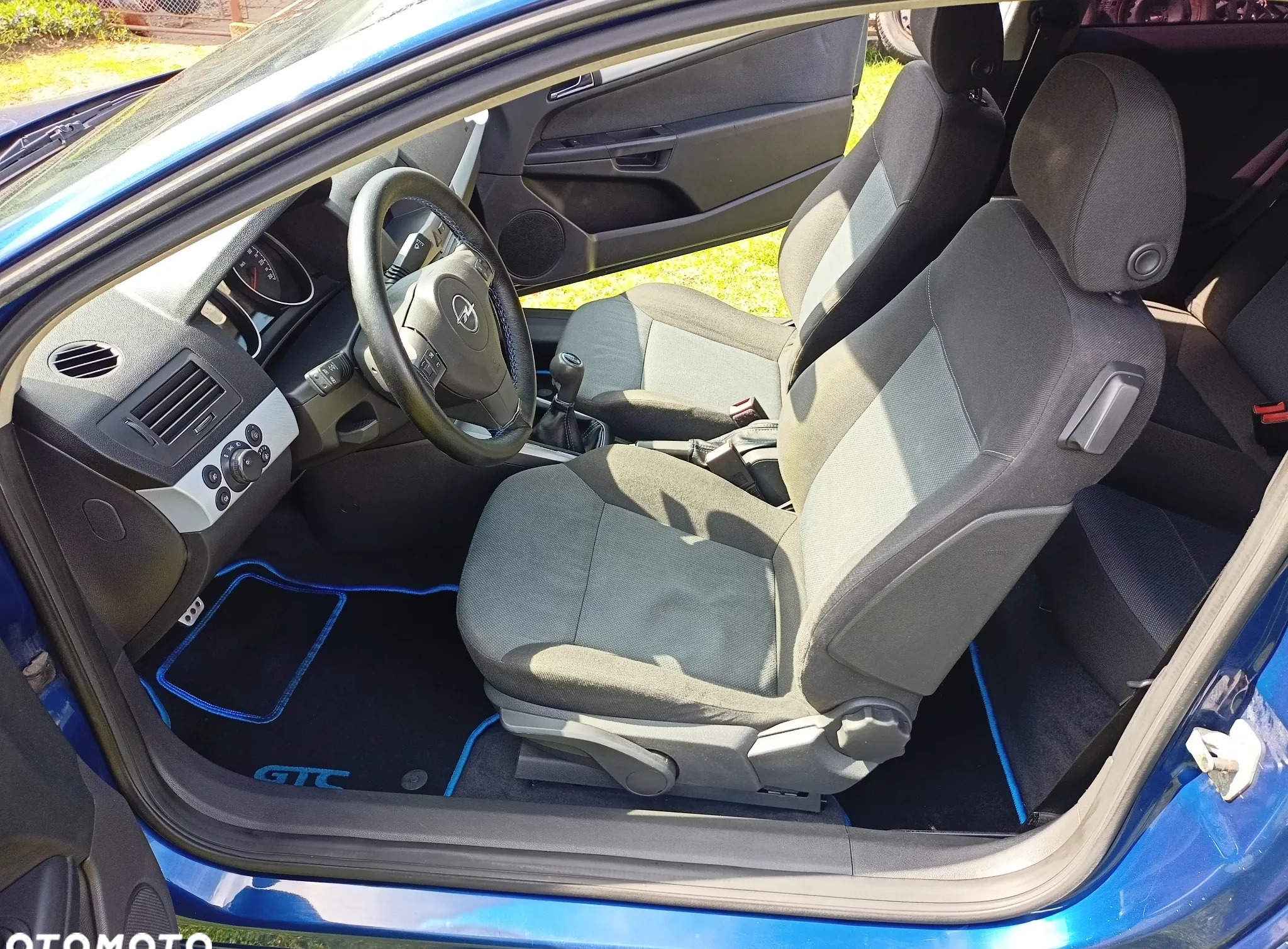 Opel Astra cena 7500 przebieg: 256000, rok produkcji 2005 z Rzeszów małe 301